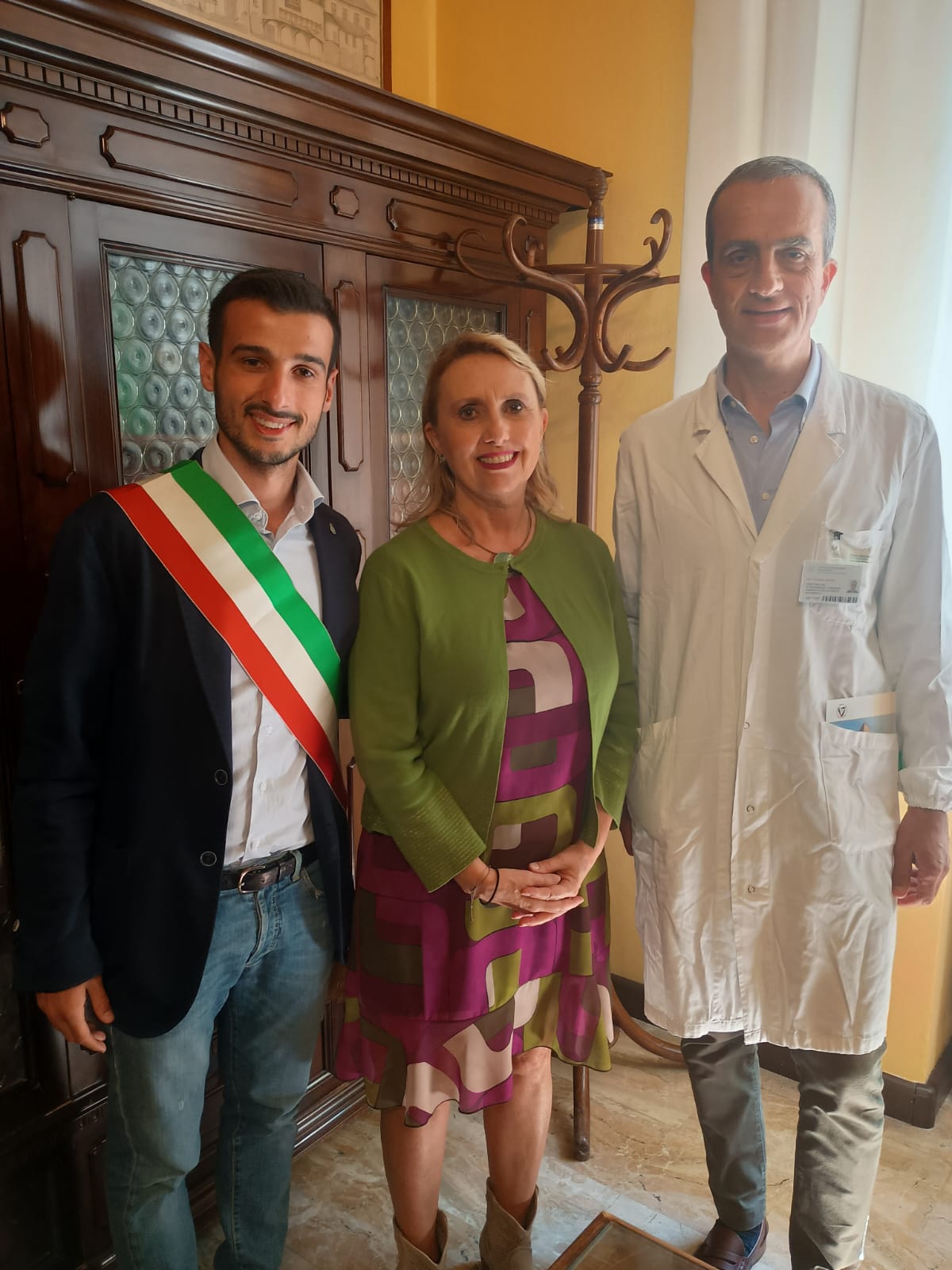 Ospedale di Cento, il Dottor Soliani nuovo direttore dell’UOC Chirurgia generale - Parete addominale. Day Surgery ampliata e con sei posti letto in più Ospedale di Cento, il Dottor Soliani nuovo direttore dell’UOC Chirurgia generale - Parete addominale. Day Surgery ampliata e con sei posti letto in più
