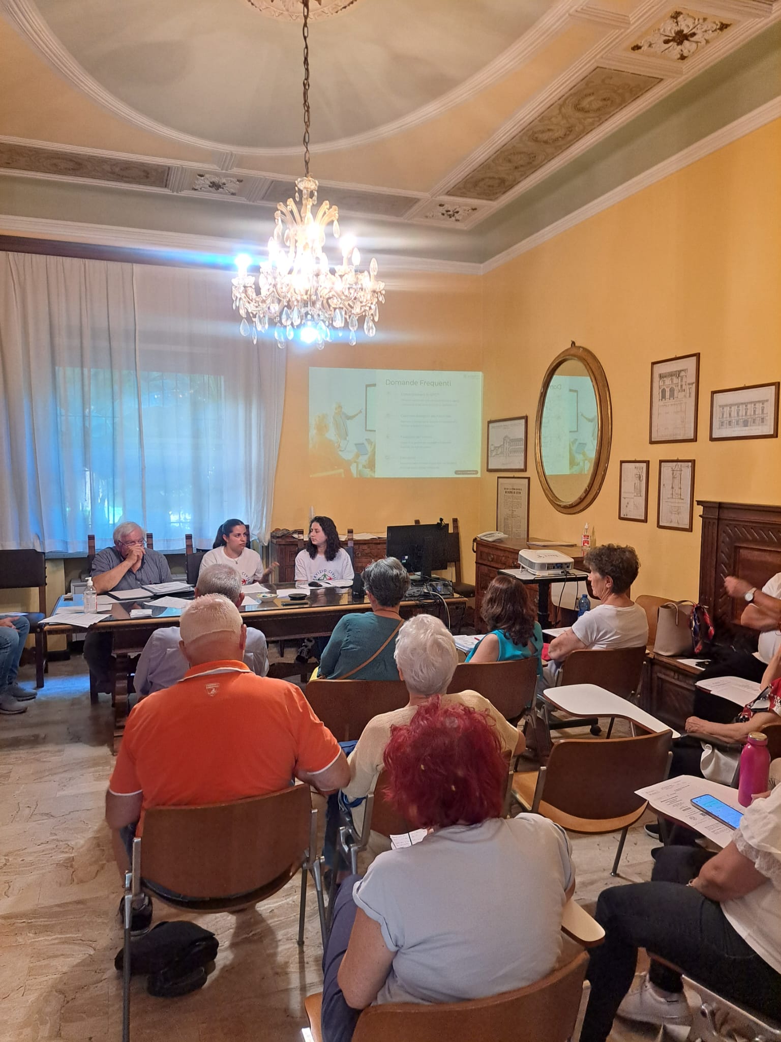 Sportello di supporto al Fascicolo Sanitario Elettronico, i volontari del Servizio Civile incontrano i Comitati Consultivi Misti Sportello di supporto al Fascicolo Sanitario Elettronico, i volontari del Servizio Civile incontrano i Comitati Consultivi Misti